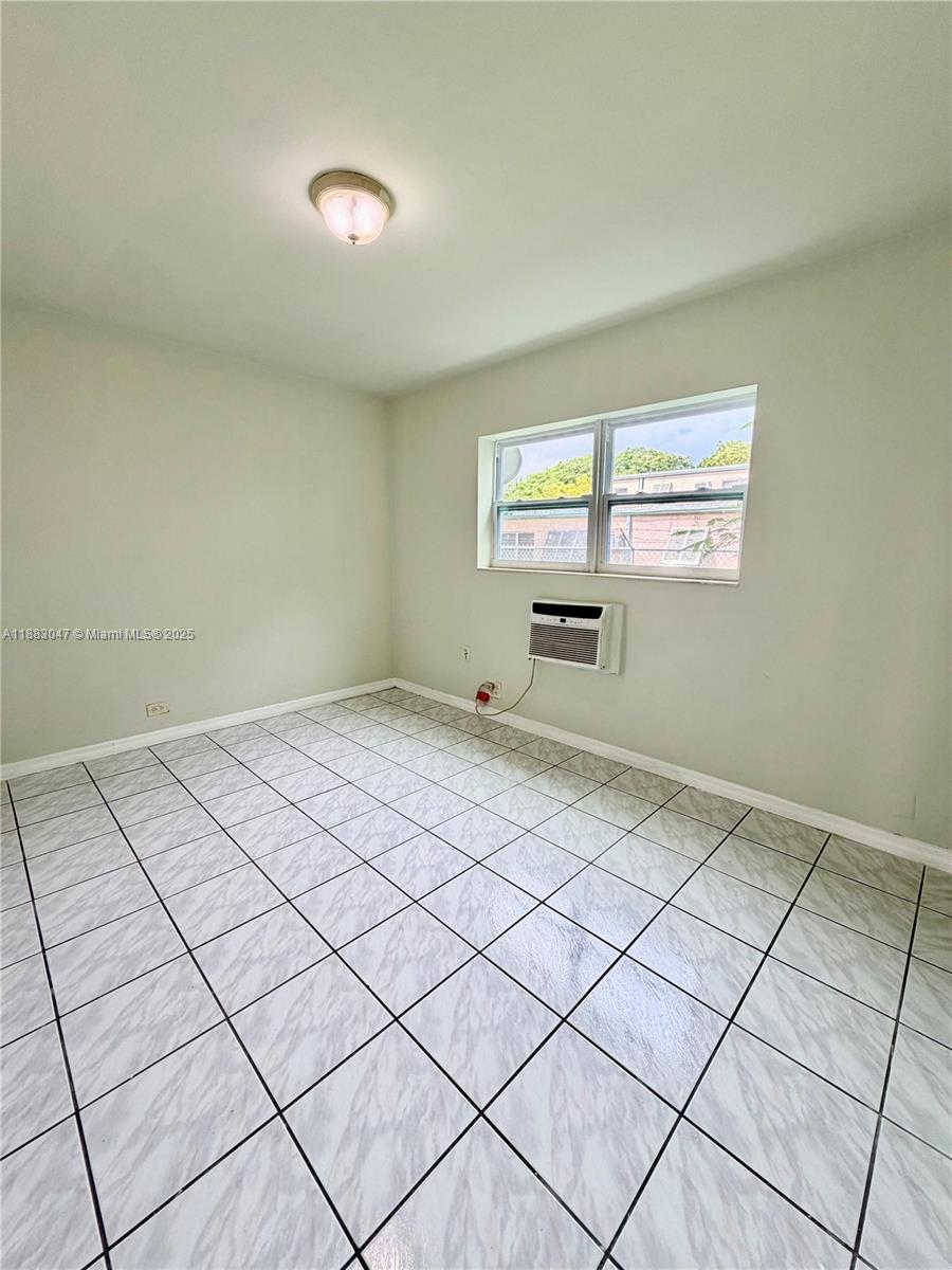 PRESTIGE APTS INC CO-OP - Residential Lease