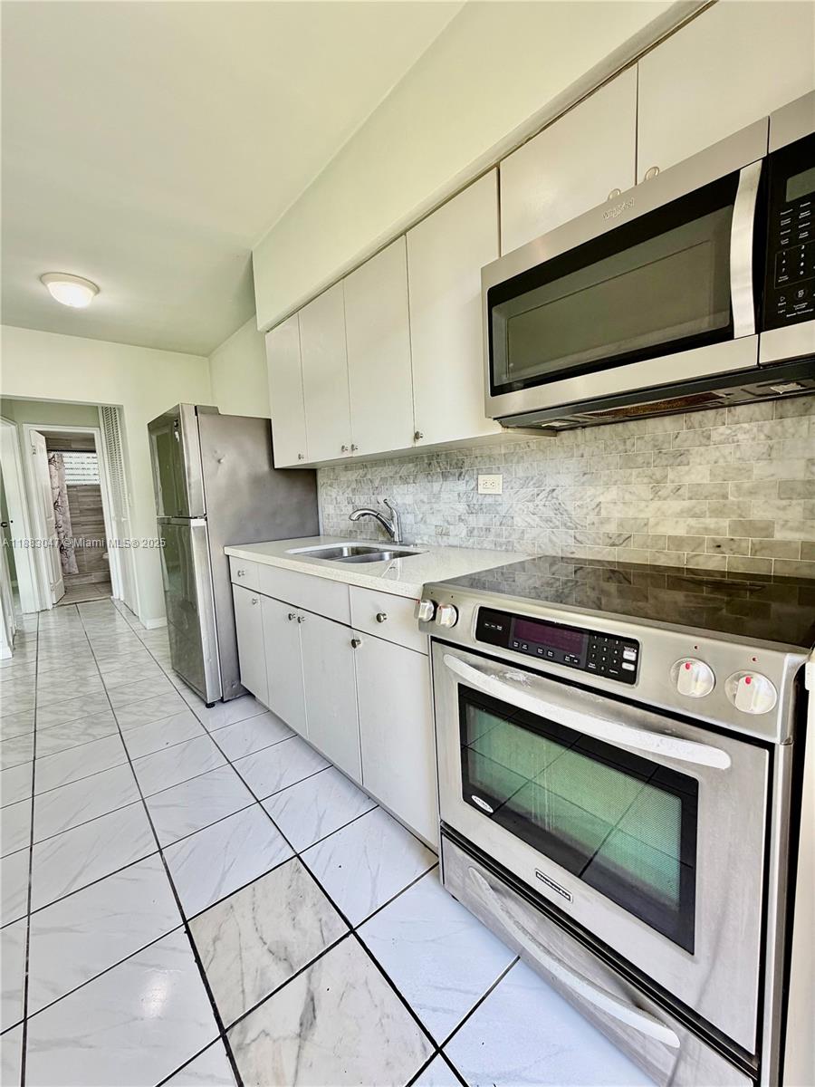 PRESTIGE APTS INC CO-OP - Residential Lease