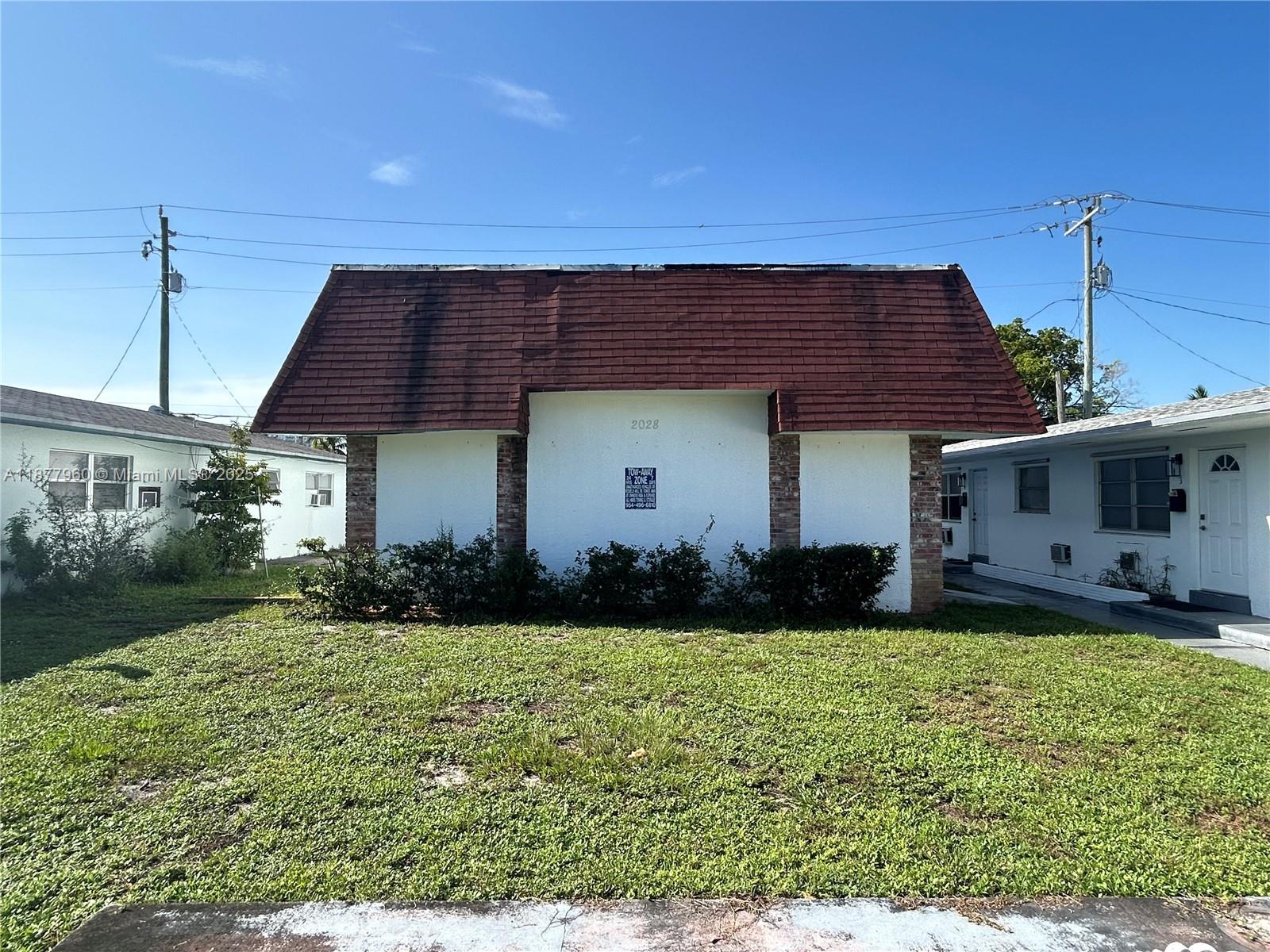 Great opportunity! This property offers approximately 1,700 sq. ft. of versatile space in desirable DH-3 zoning, allowing for a wide range of retail and commercial uses. Ideally situated between Dixie Hwy and Federal Hwy with convenient access to I-95 and major roadways, the location provides excellent accessibility for logistics and transportation needs. The space includes a roll-up door for easy loading and operations, making it an ideal choice for businesses seeking flexibility and convenience in a prime central location.