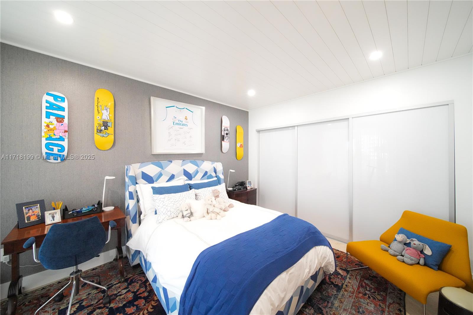 LAKE TOWER CONDO - Residential