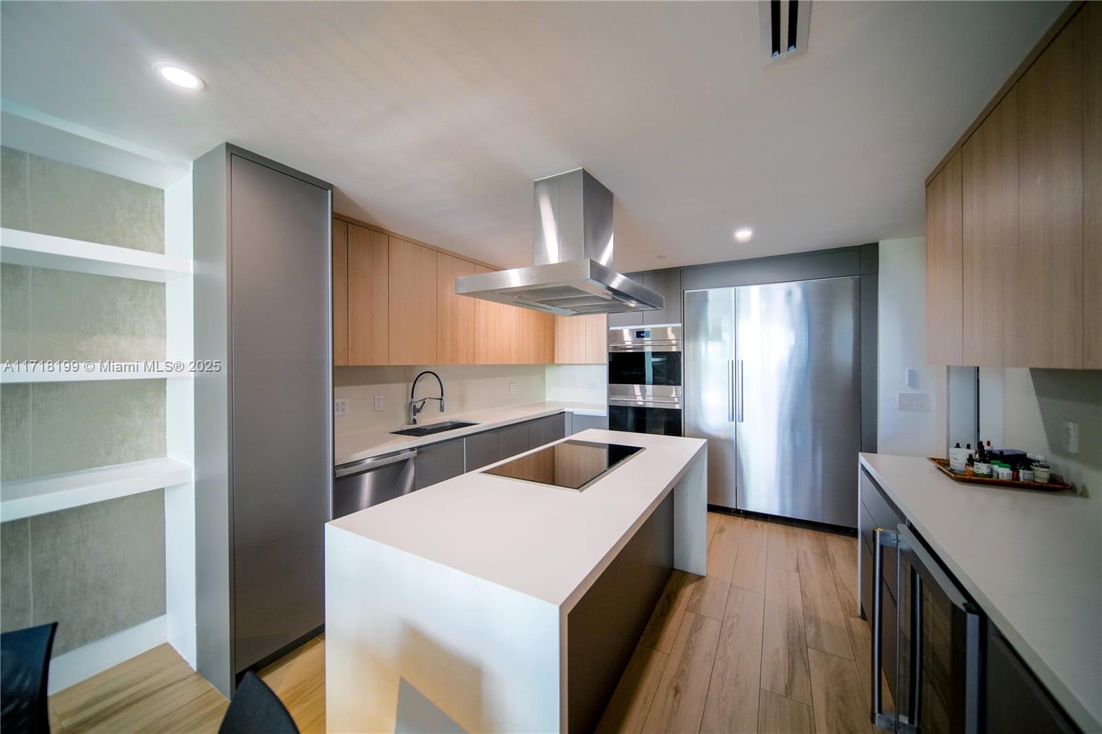 LAKE TOWER CONDO - Residential