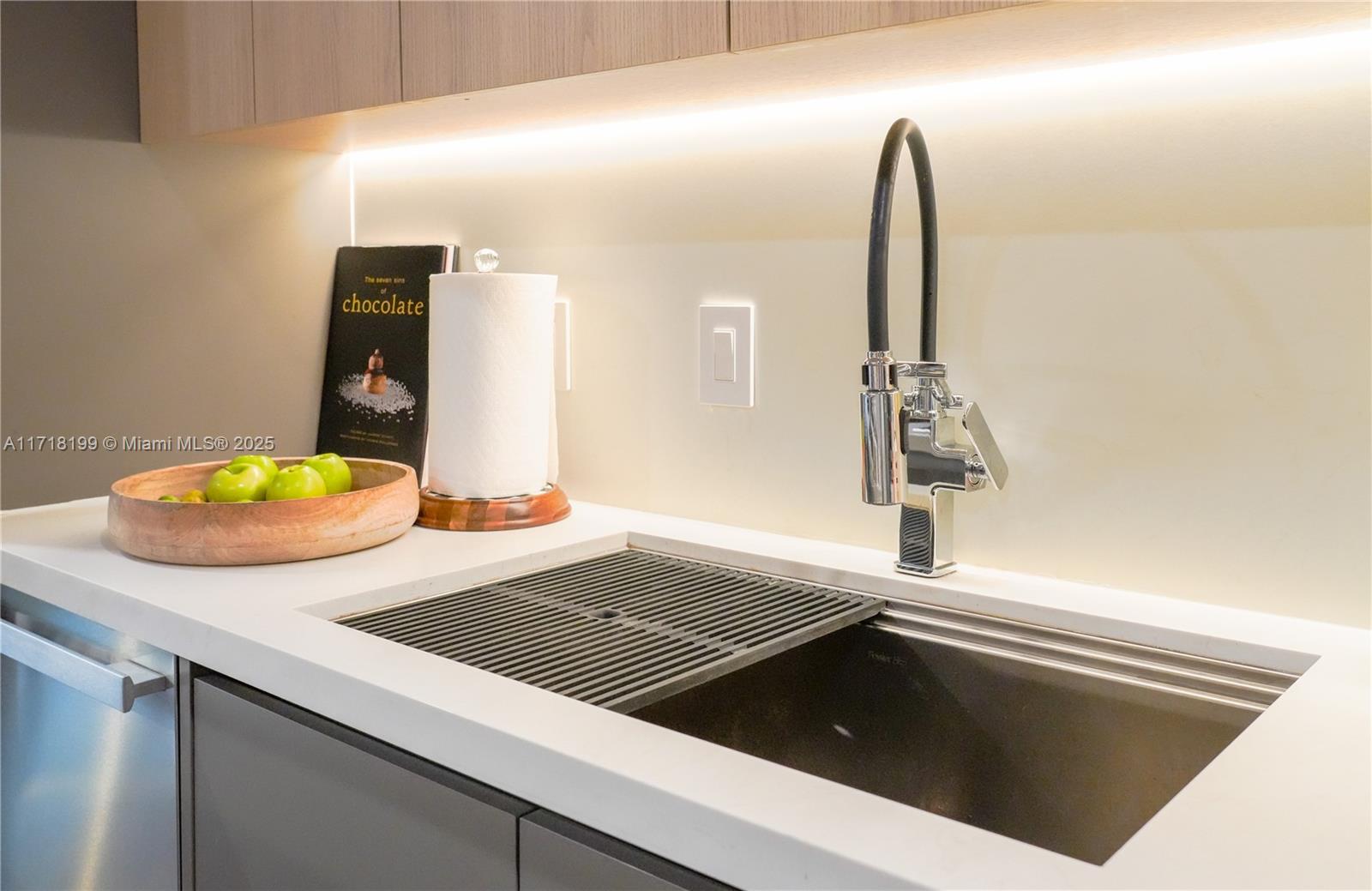 LAKE TOWER CONDO - Residential