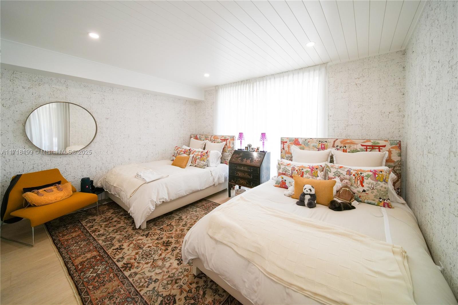 LAKE TOWER CONDO - Residential