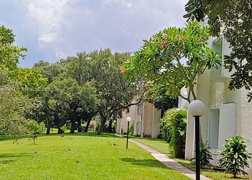 SPANISH OAKS CONDO - Residential