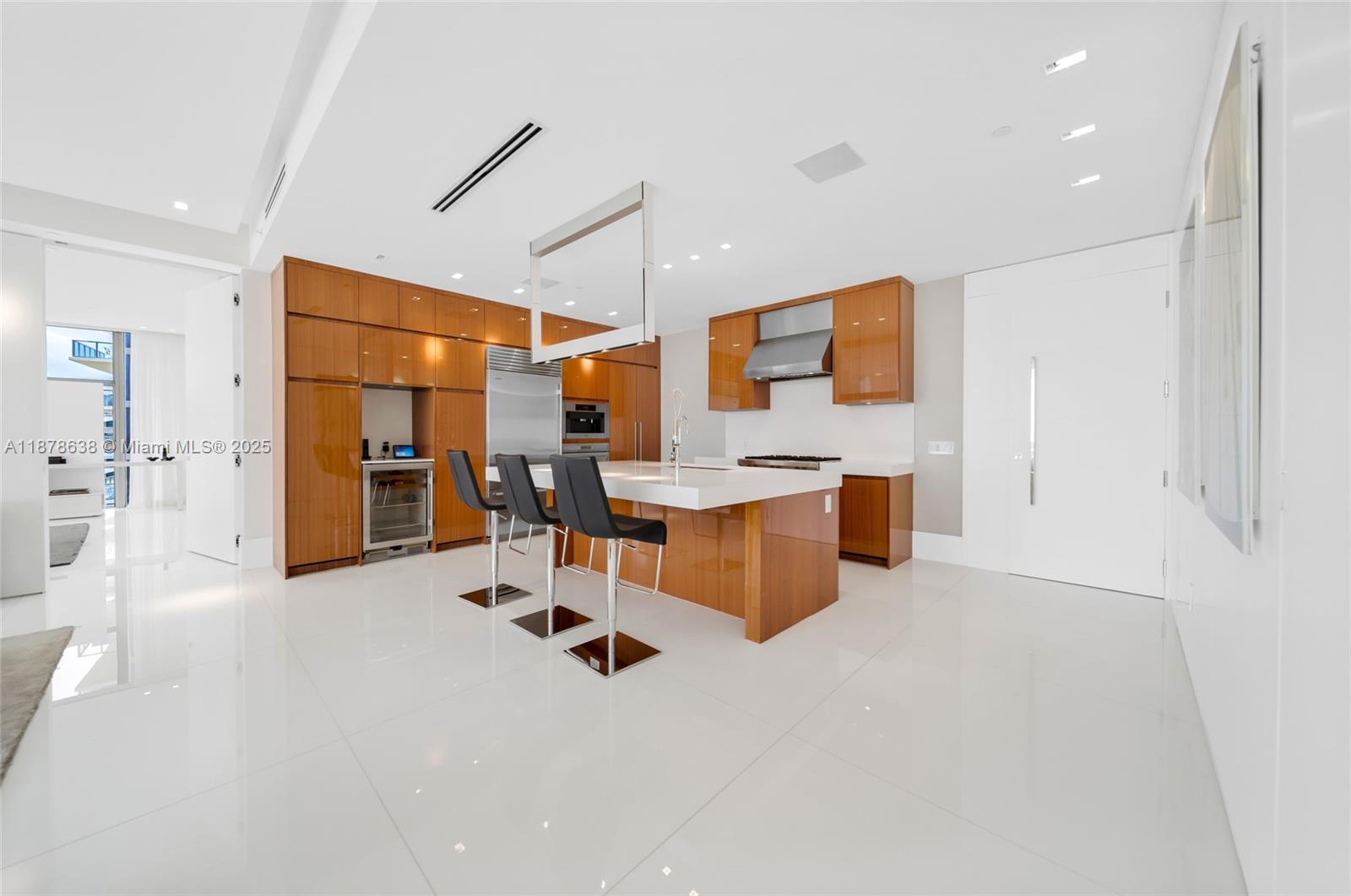 BAL HARBOUR NORTH SOUTH C - Residential Lease