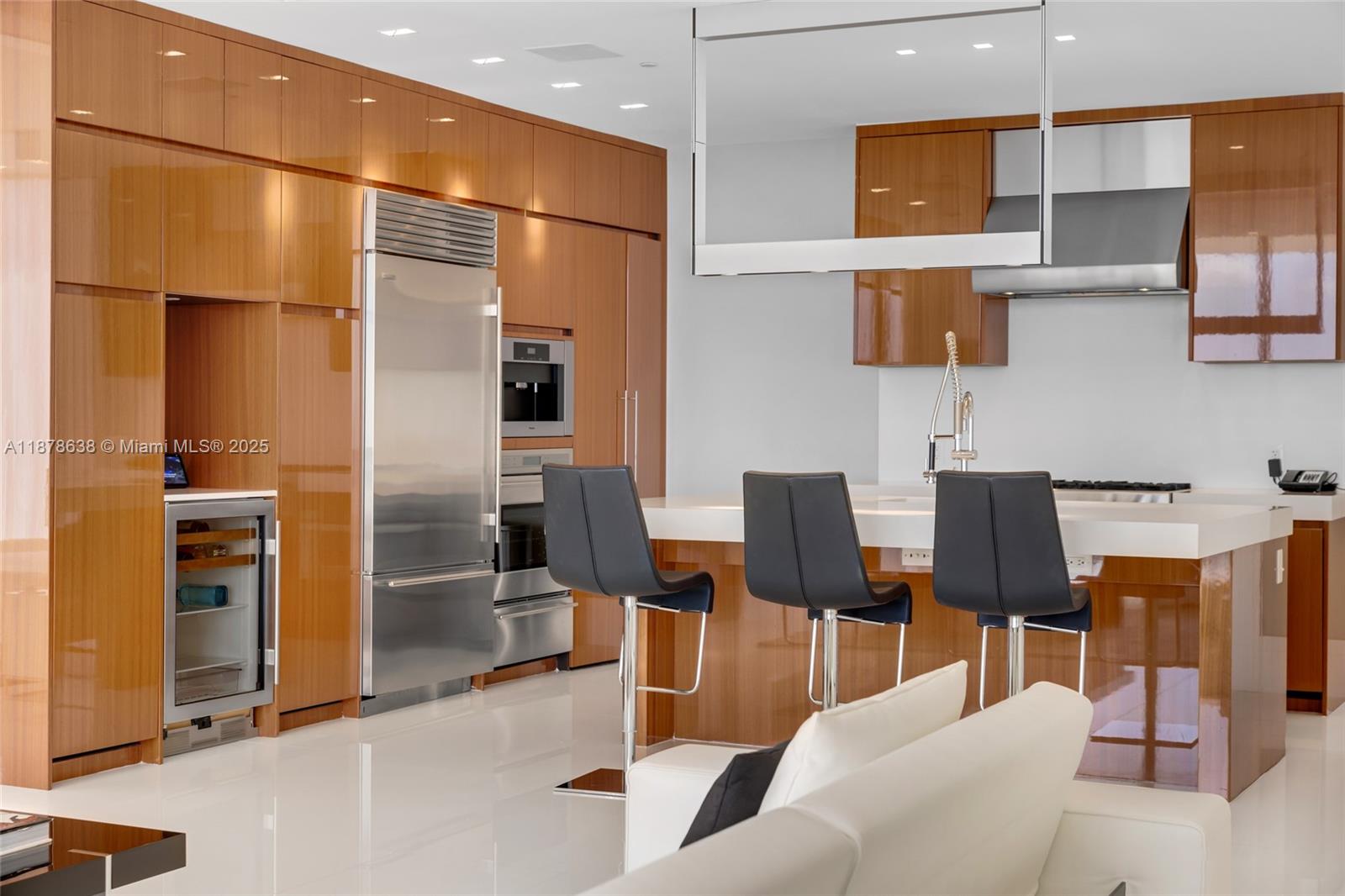 BAL HARBOUR NORTH SOUTH C - Residential Lease