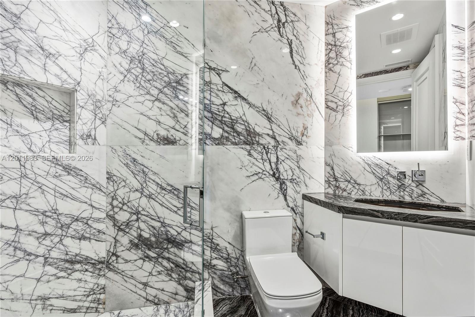NORTH BISCAYNE BEACH AMEN - Residential