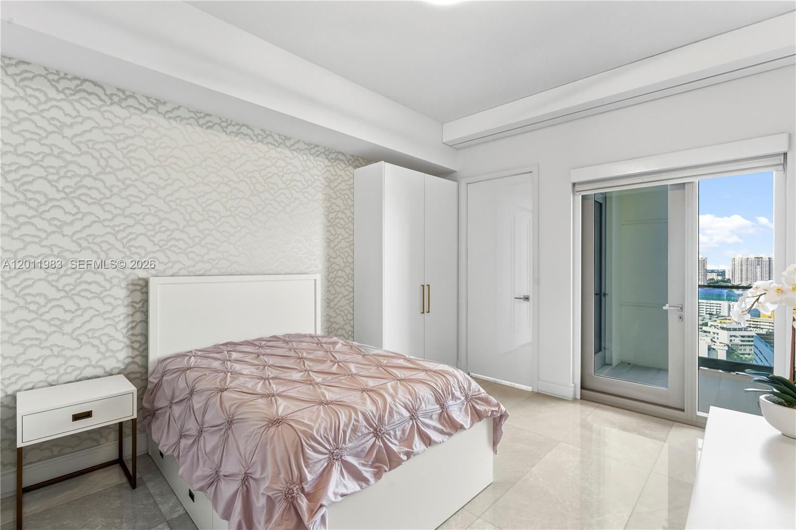 NORTH BISCAYNE BEACH AMEN - Residential
