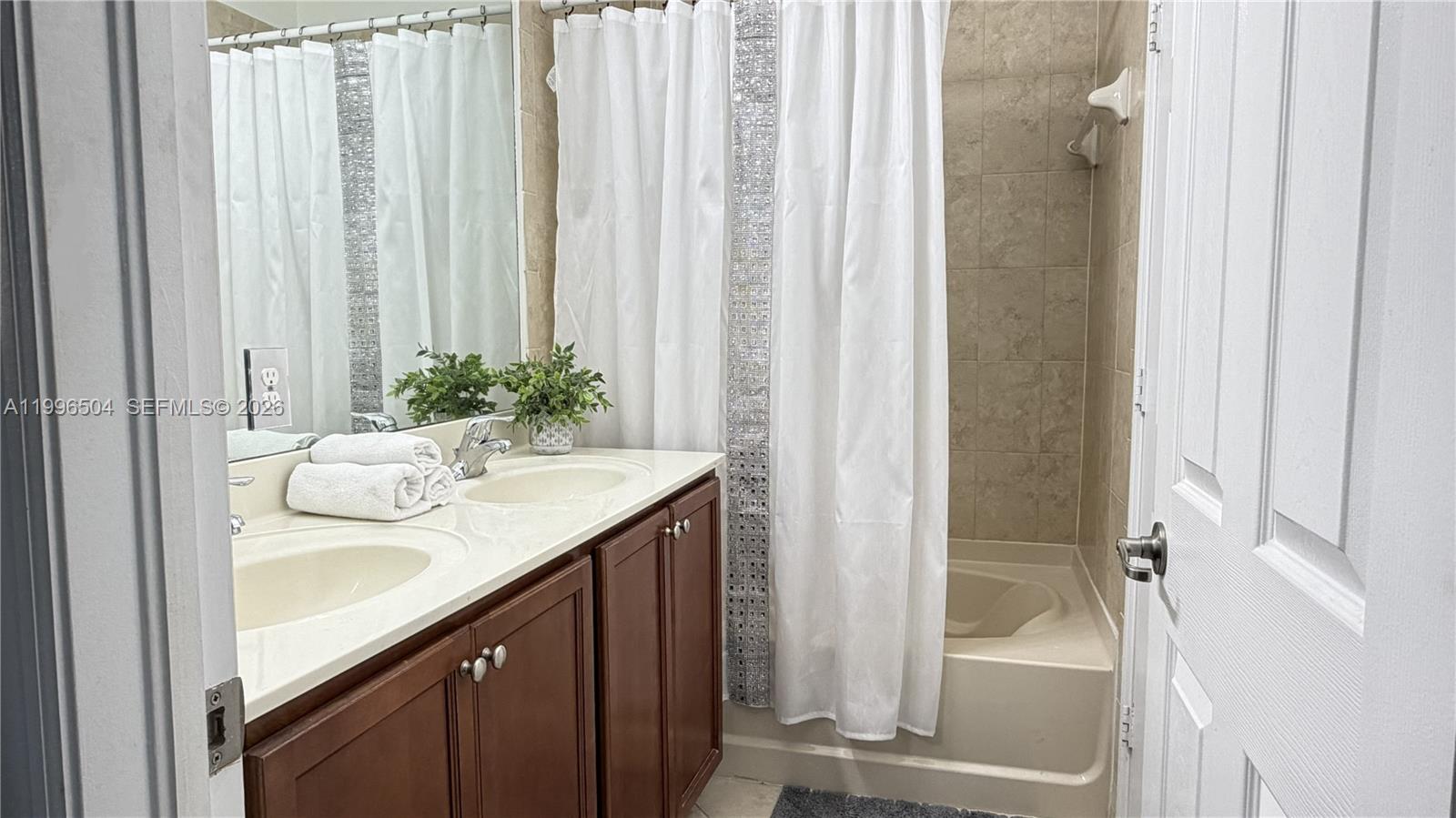 ST MORTIZ AT DORAL CONDO - Residential