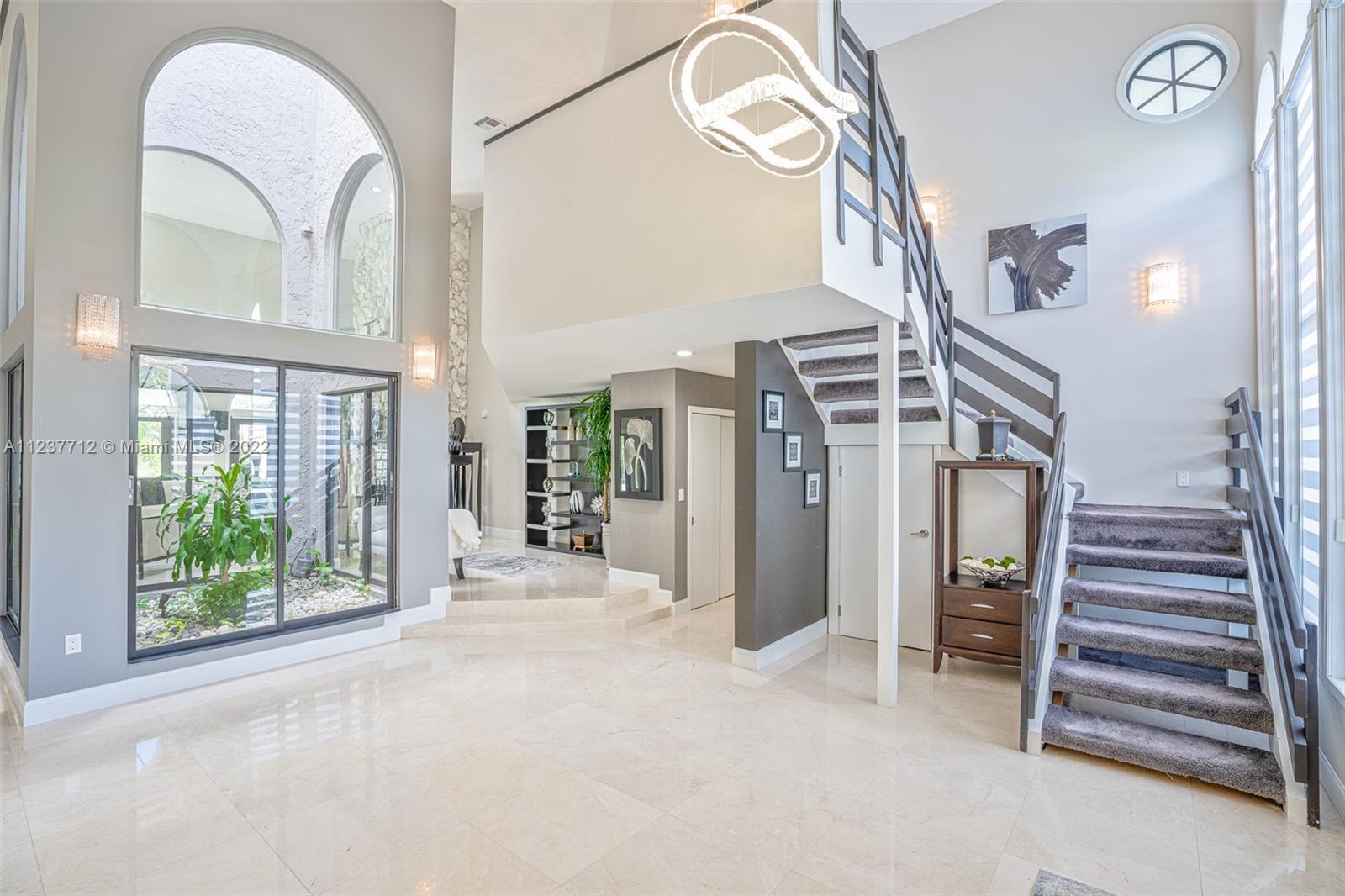 LAUREL OAKS EAST - Residential