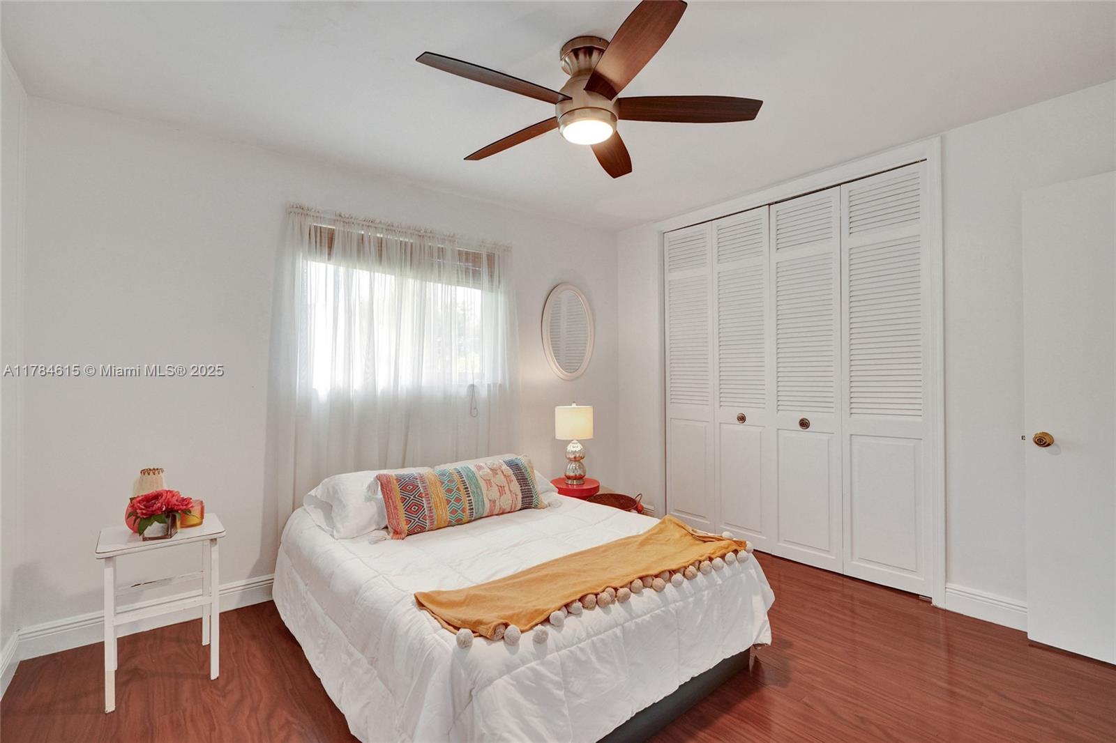 HALLMARK HGTS ESTS 7TH AD - Residential