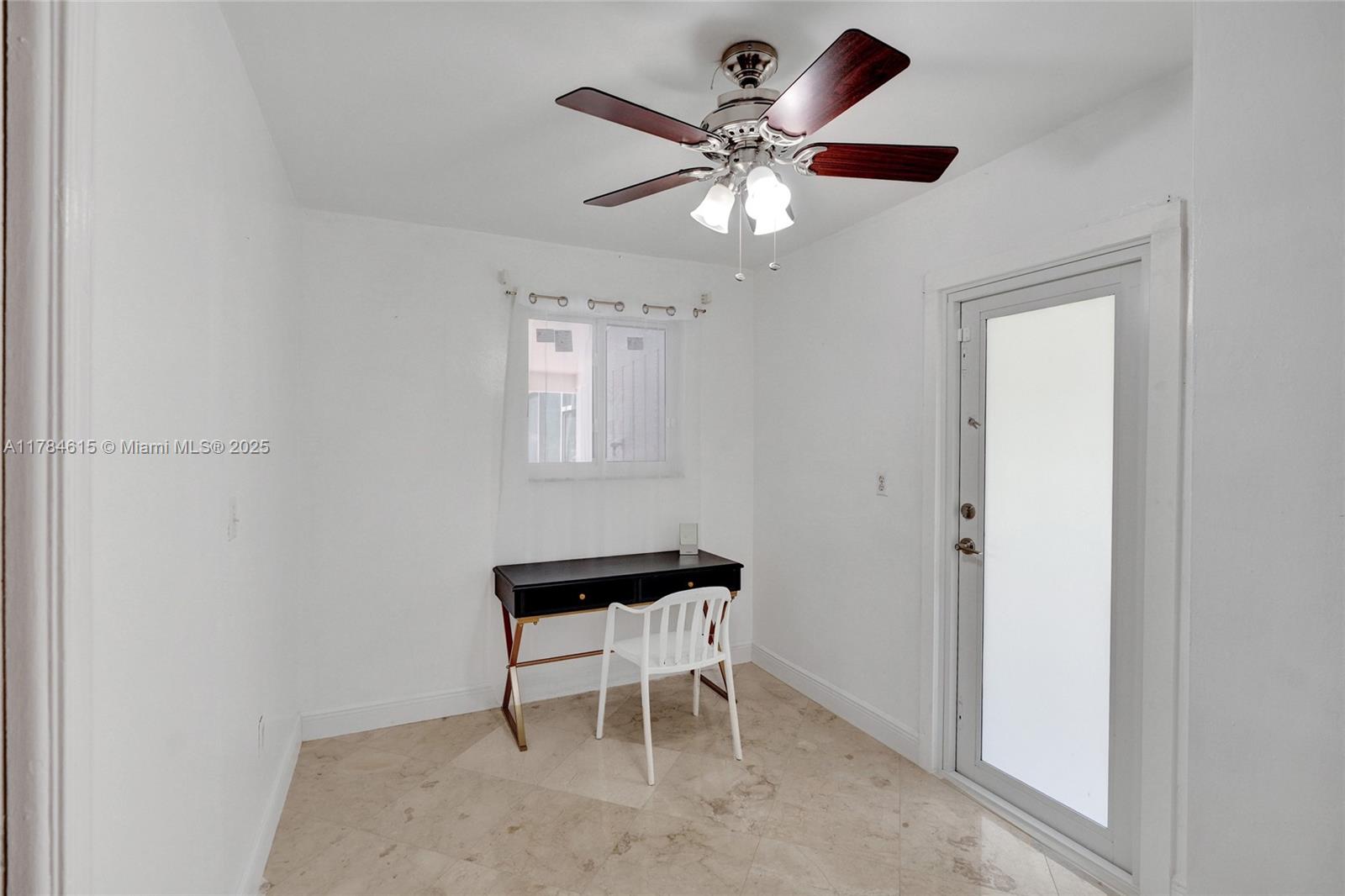 HALLMARK HGTS ESTS 7TH AD - Residential