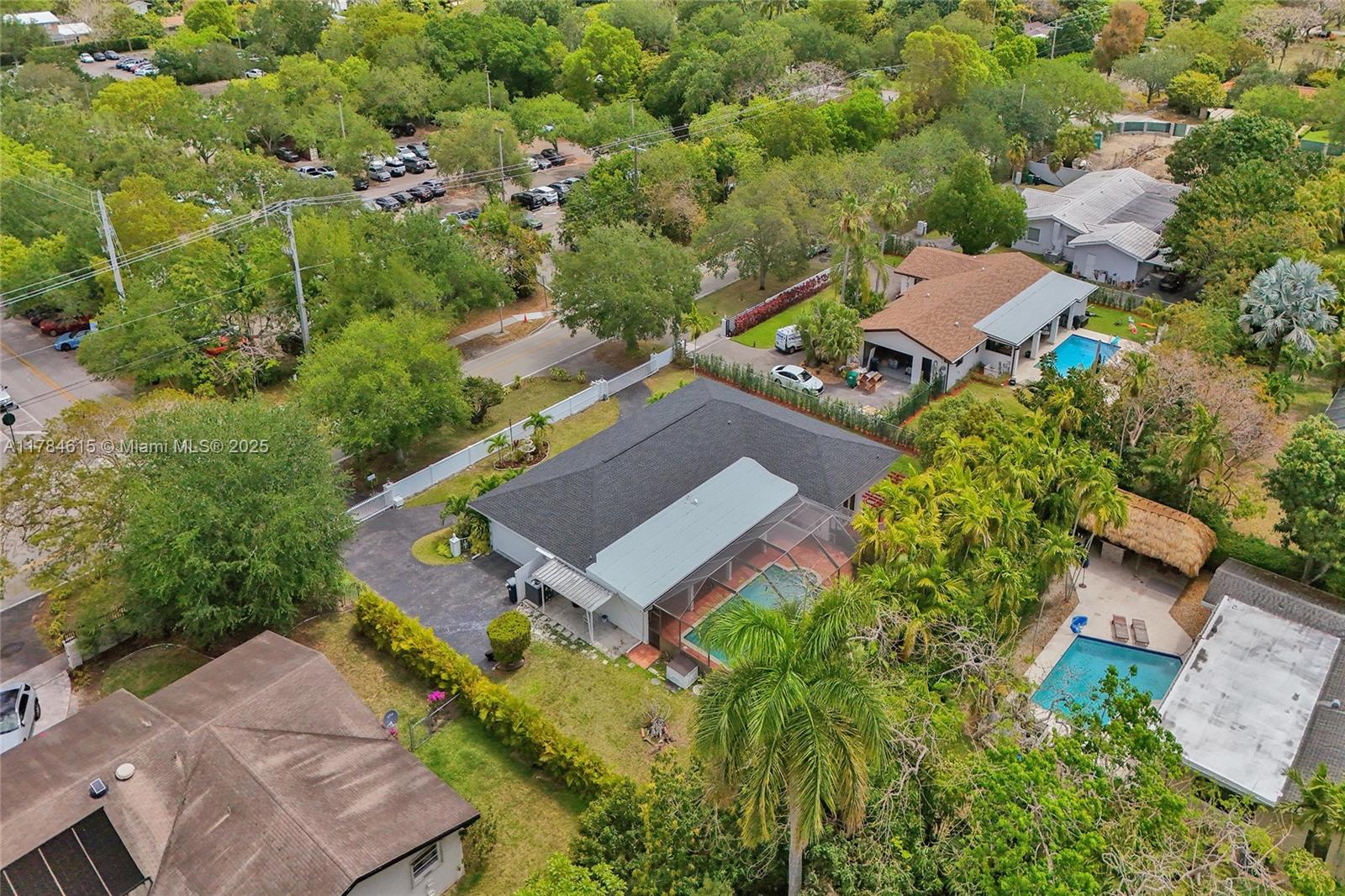 HALLMARK HGTS ESTS 7TH AD - Residential