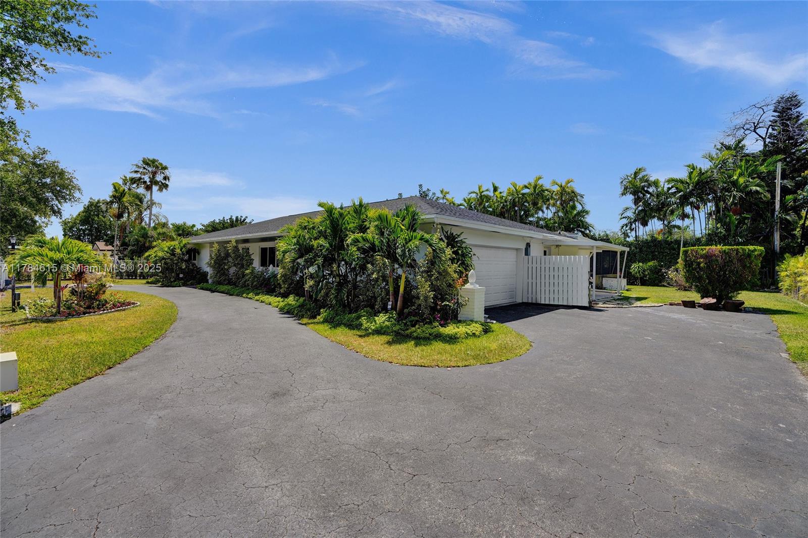 HALLMARK HGTS ESTS 7TH AD - Residential