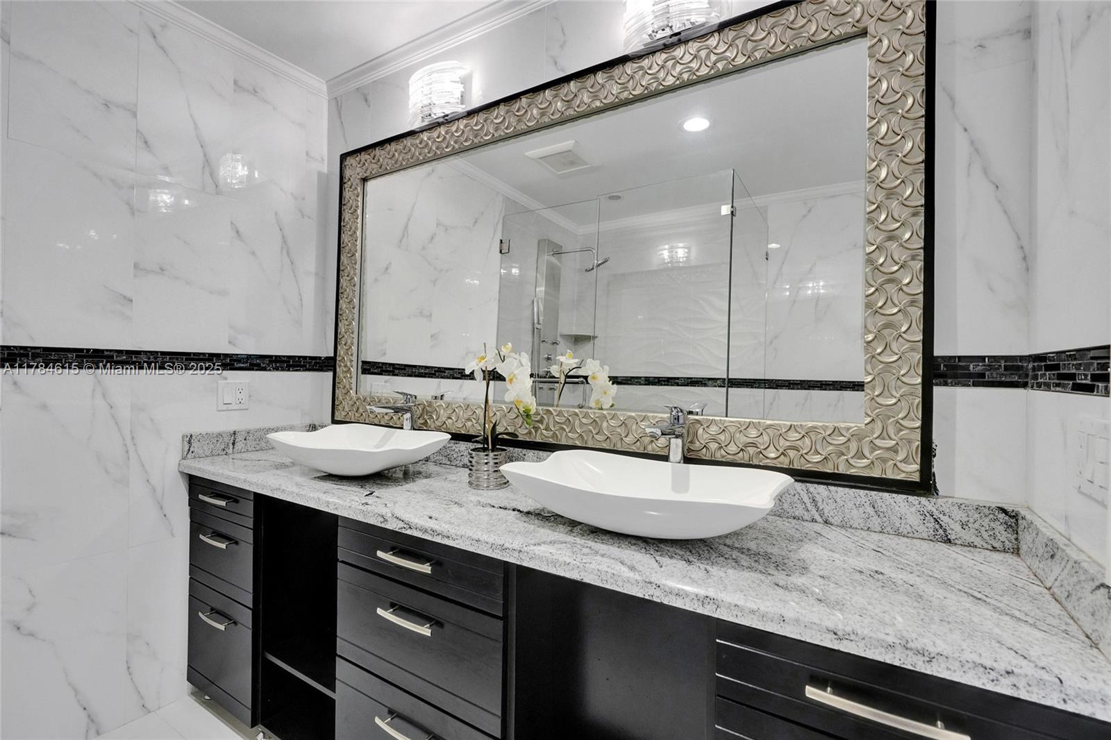 HALLMARK HGTS ESTS 7TH AD - Residential