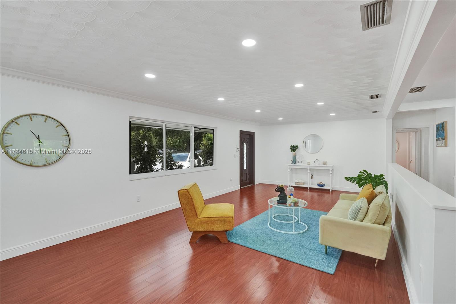 HALLMARK HGTS ESTS 7TH AD - Residential