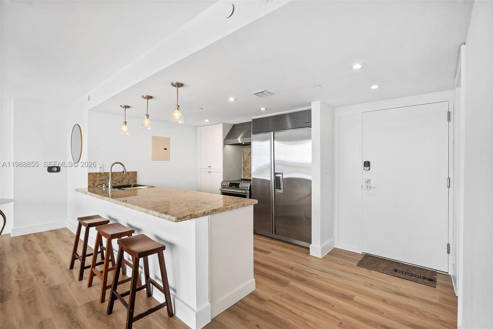 THE GRANDVIEW PALACE COND - Residential Lease