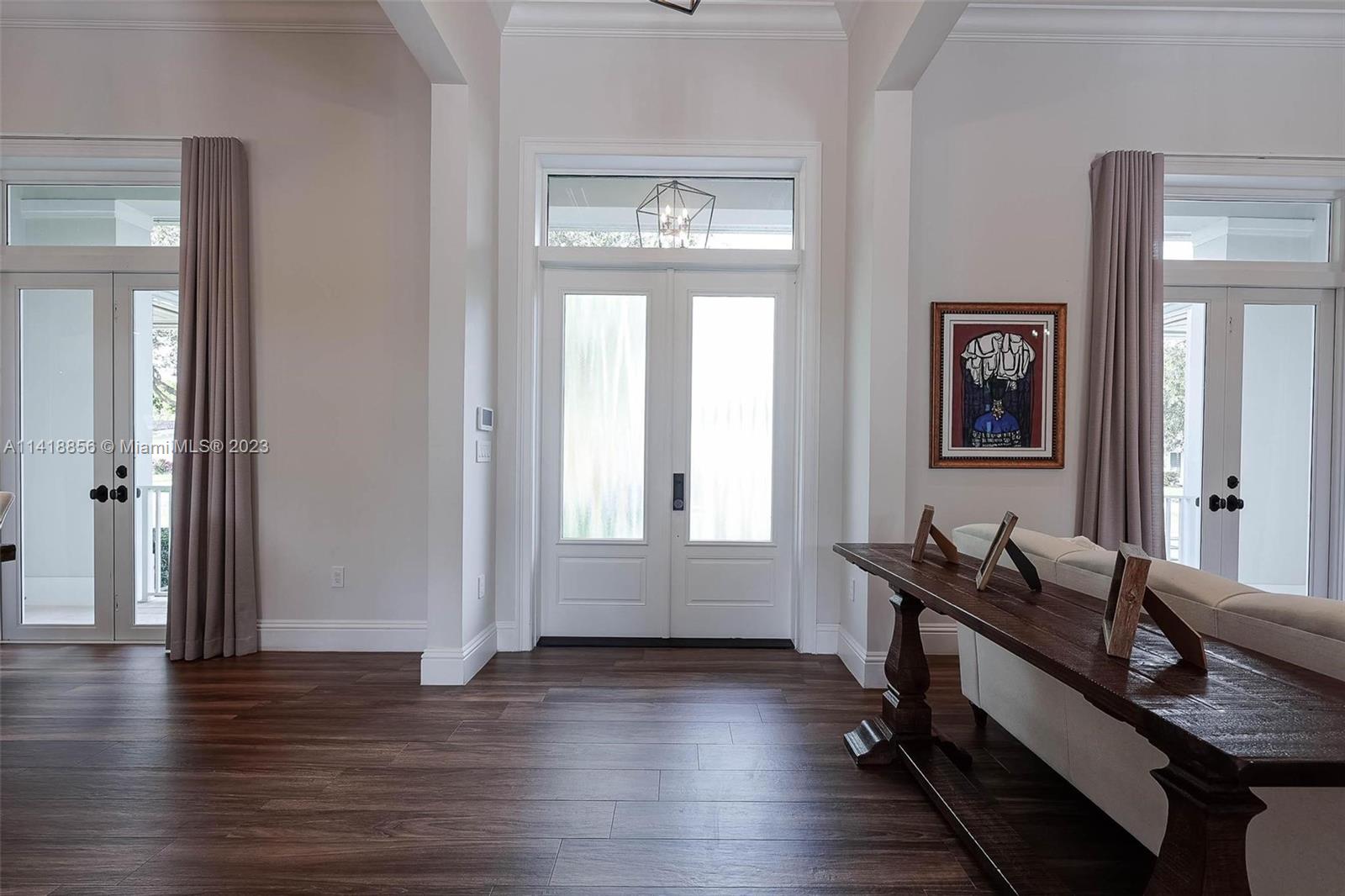 SUNILAND MANOR - Residential