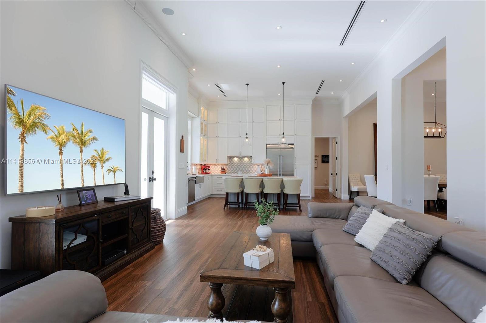 SUNILAND MANOR - Residential