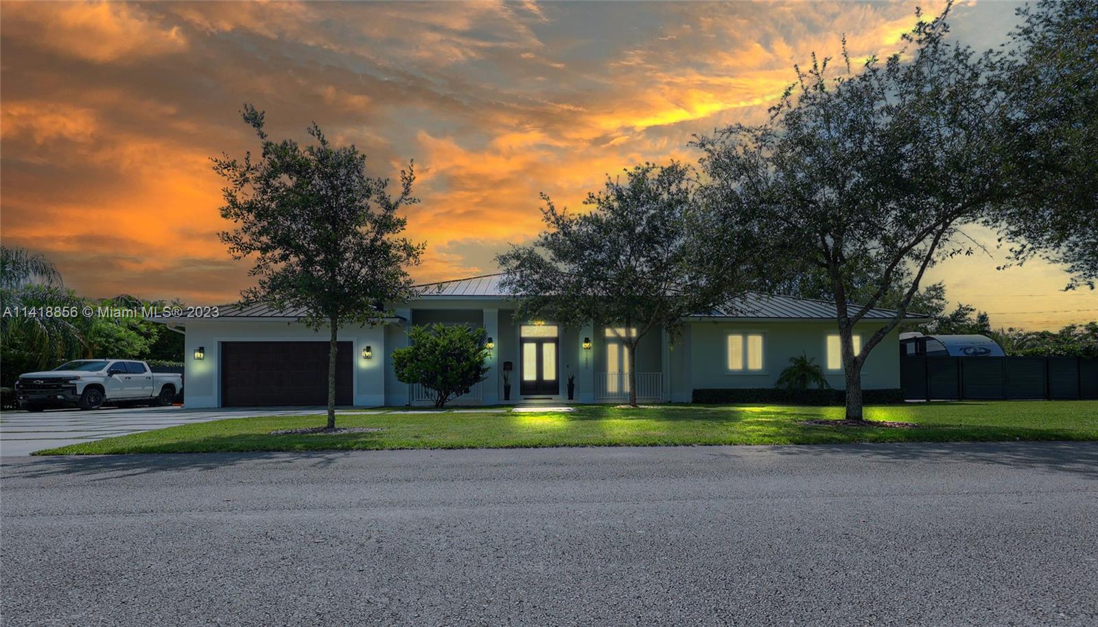 SUNILAND MANOR - Residential