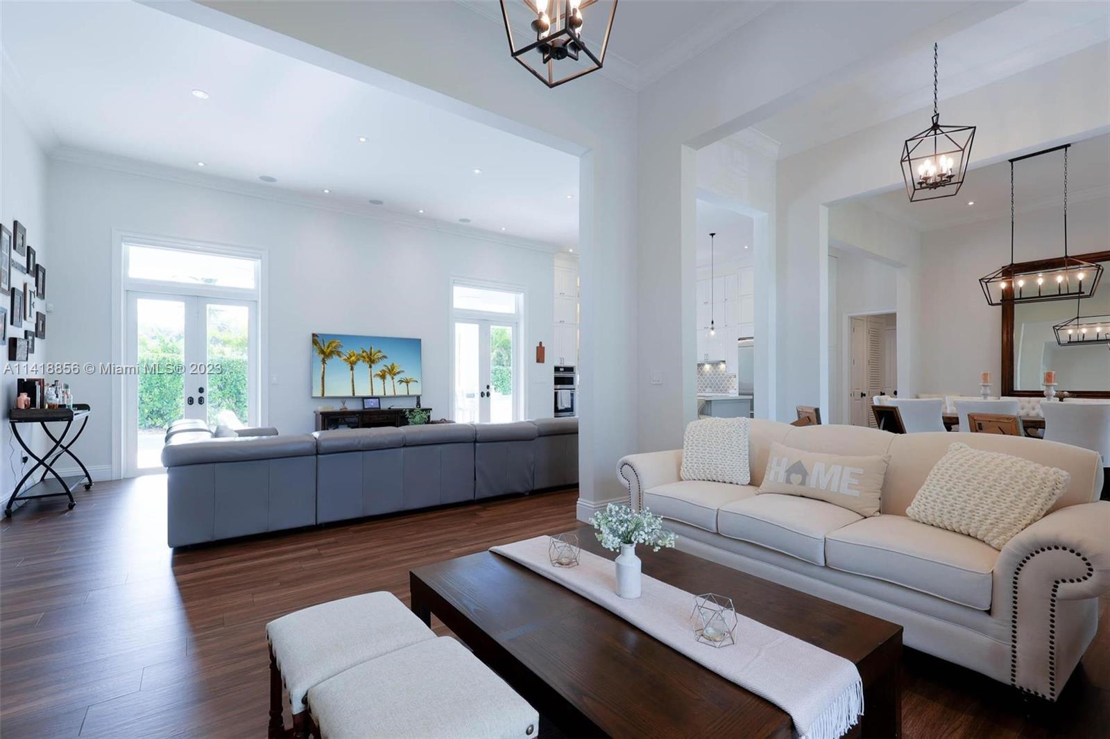 SUNILAND MANOR - Residential