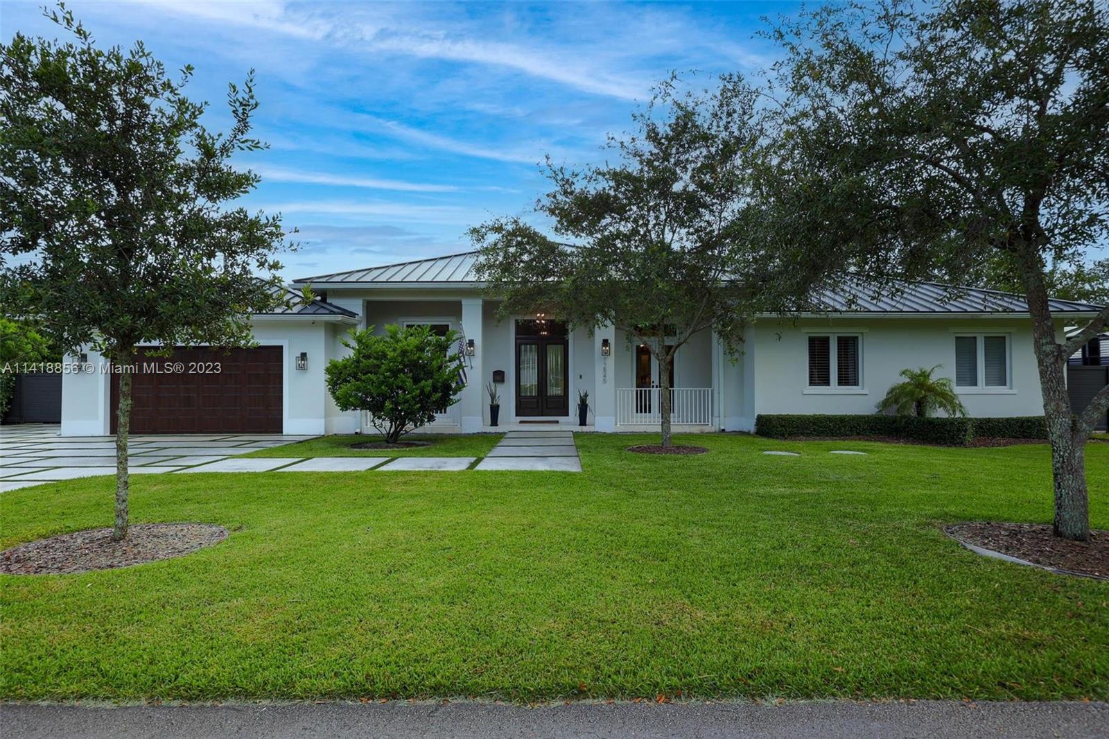 SUNILAND MANOR - Residential