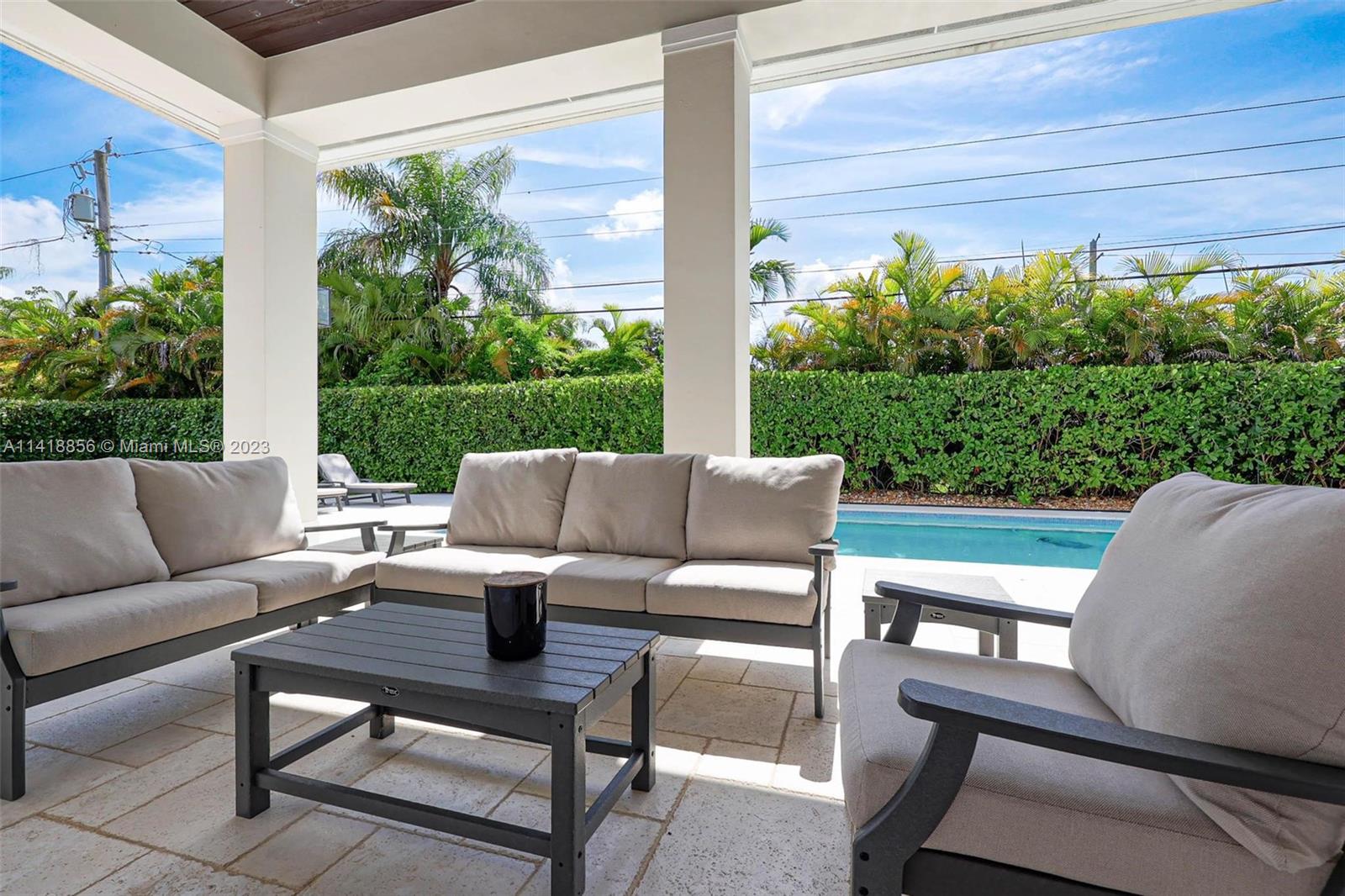 SUNILAND MANOR - Residential