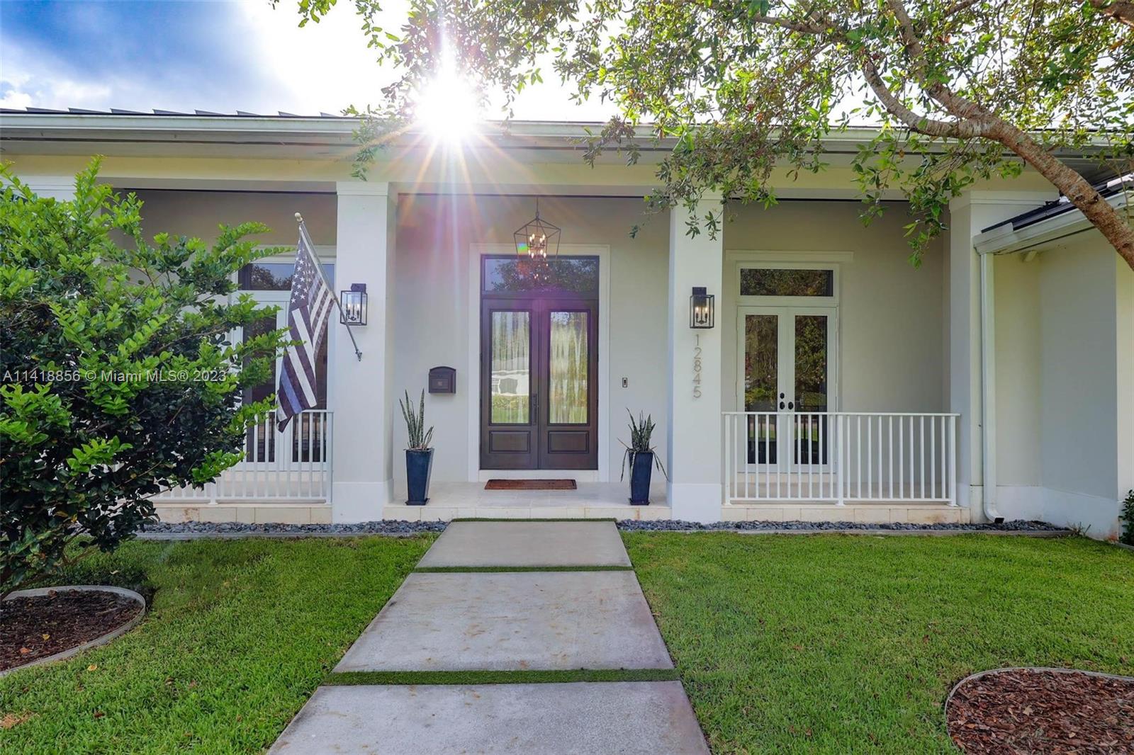 SUNILAND MANOR - Residential