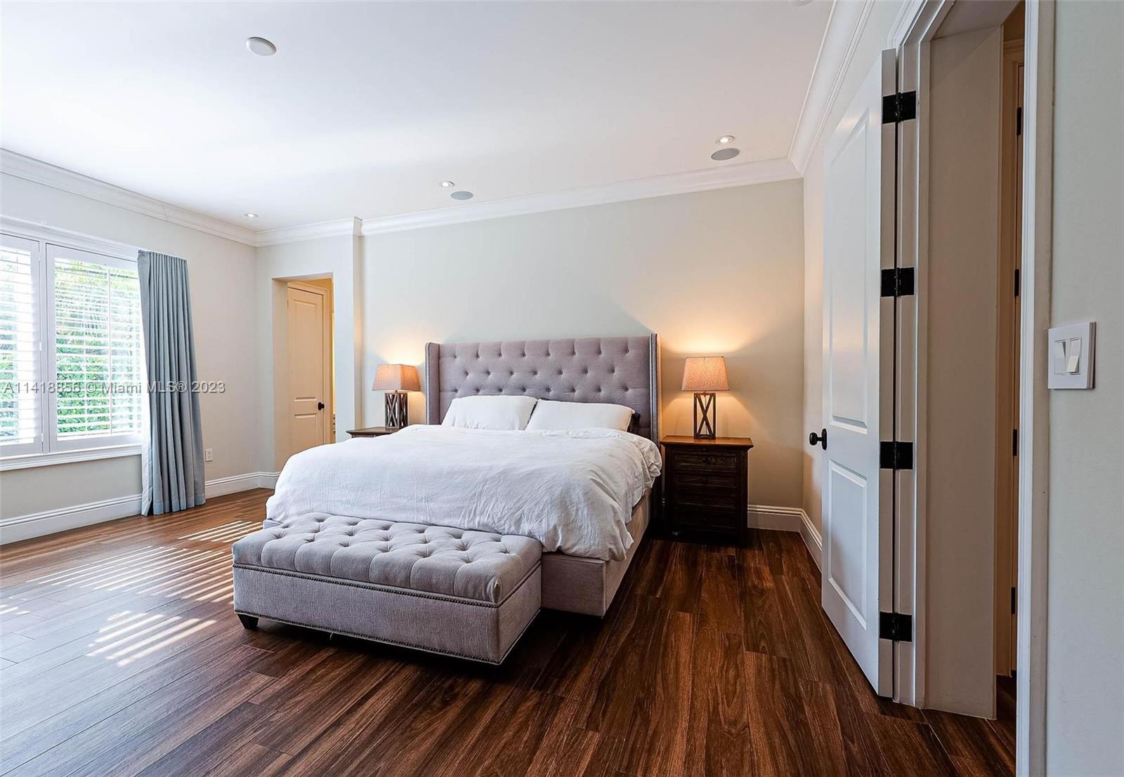 SUNILAND MANOR - Residential