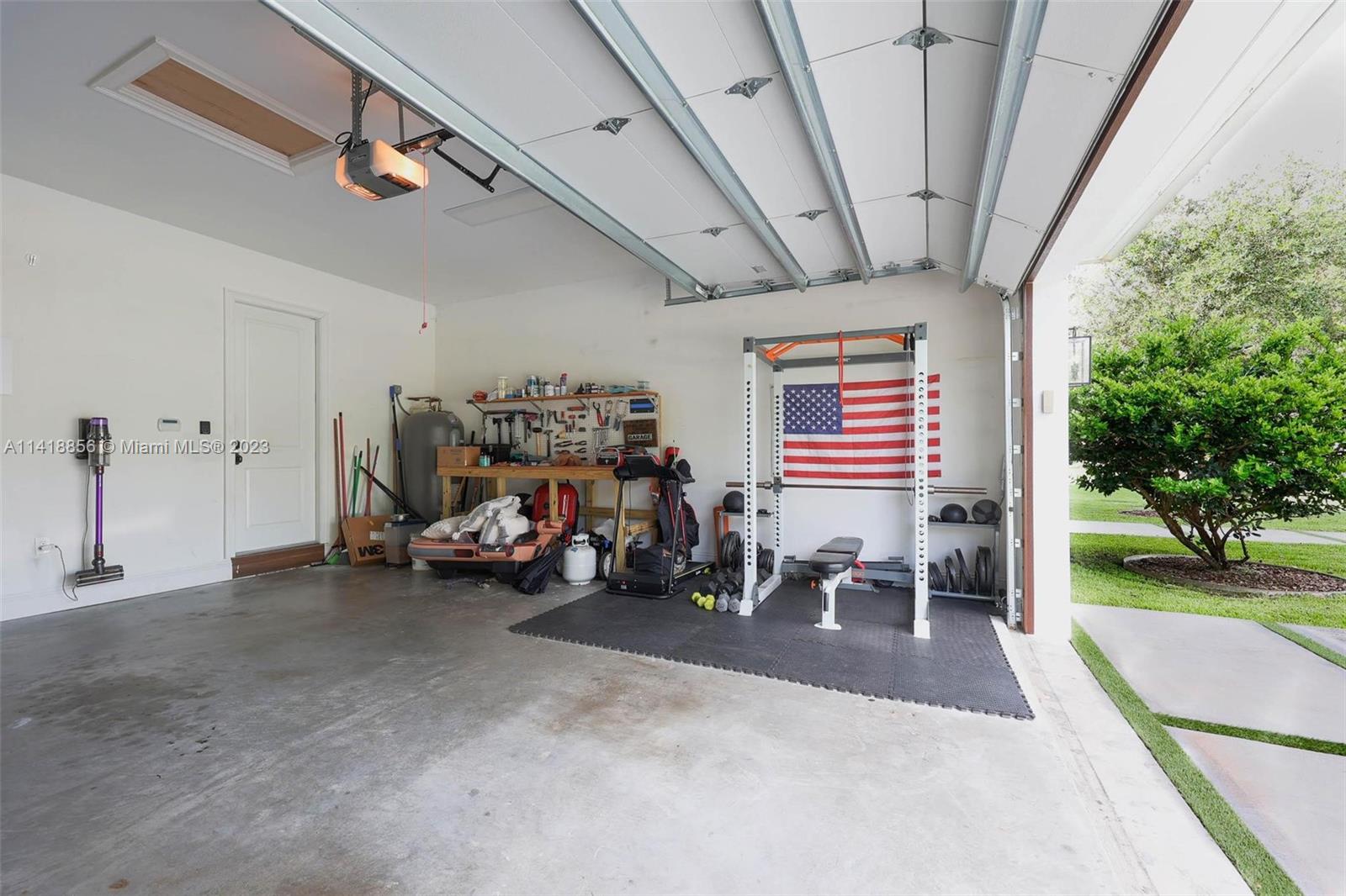 SUNILAND MANOR - Residential