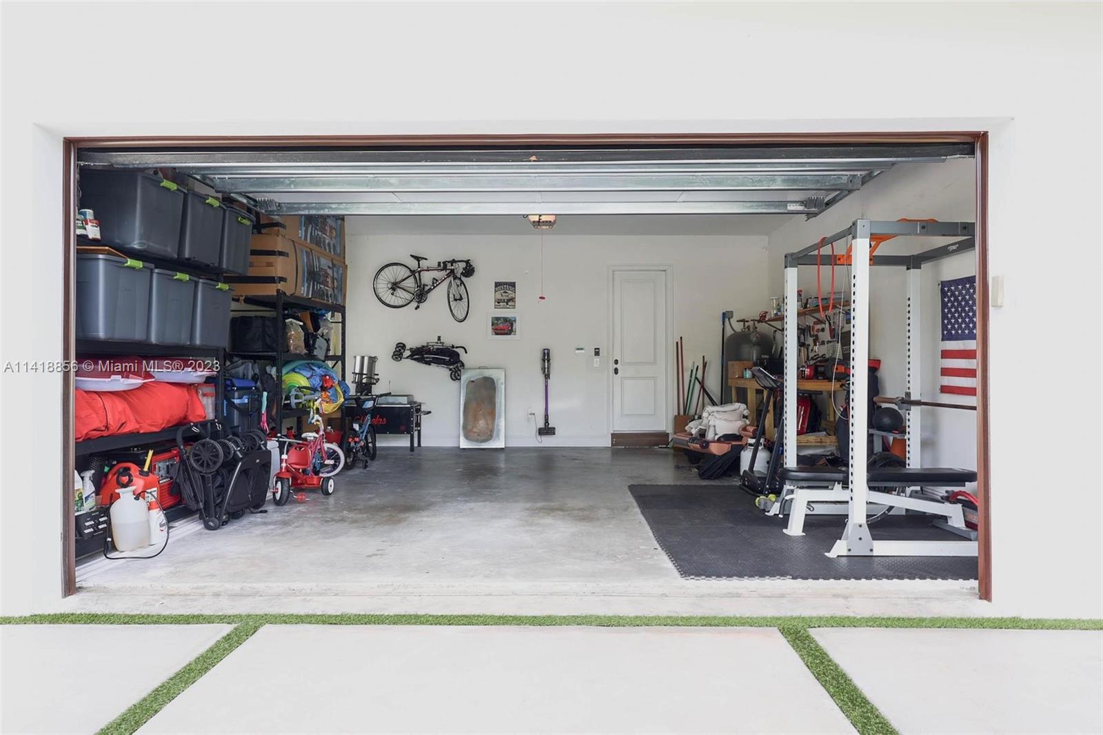 SUNILAND MANOR - Residential