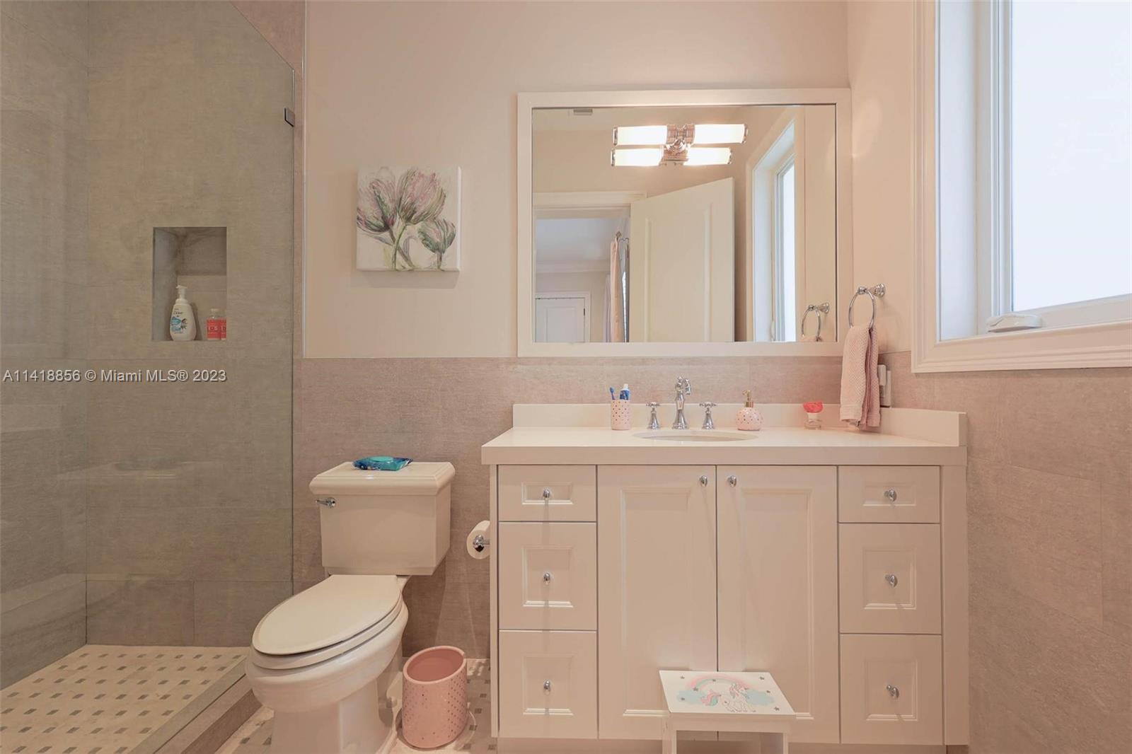 SUNILAND MANOR - Residential