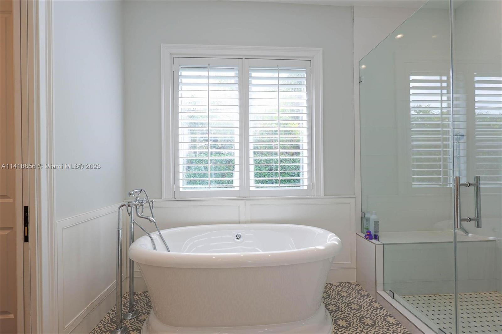 SUNILAND MANOR - Residential