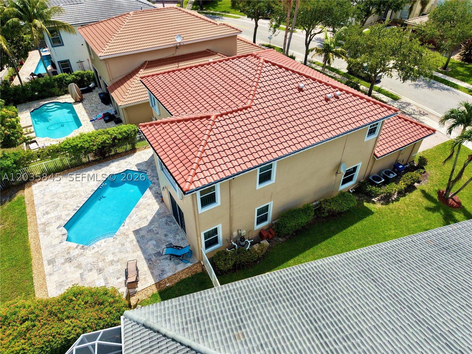 11927 NW 47th St