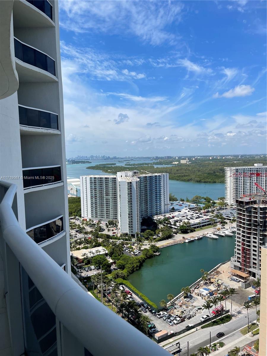 TDR TOWER I CONDO - Residential