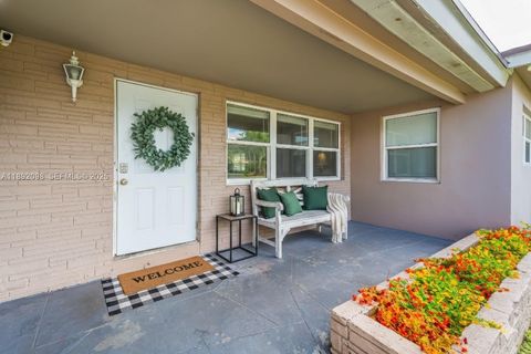 312 NW 35th St Oakland Park FL 33309