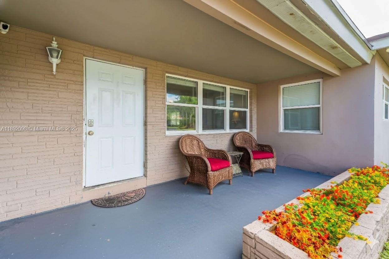 312 NW 35th St