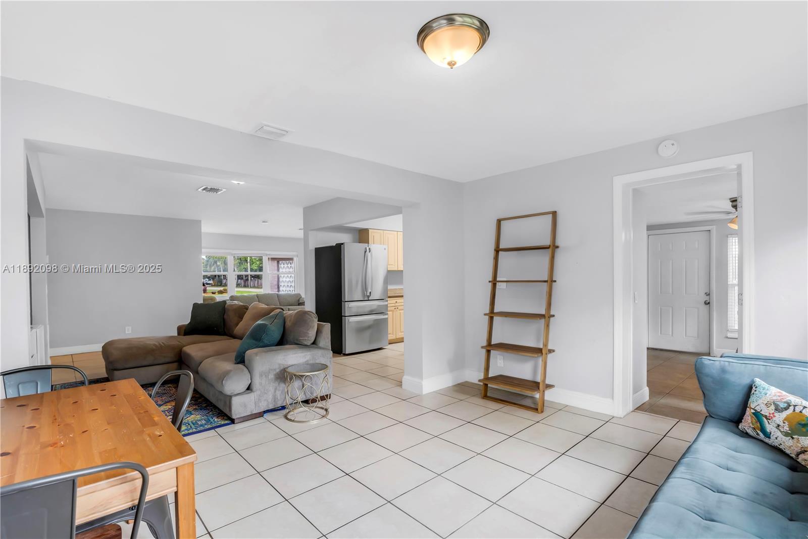 LLOYD ESTATES - Residential