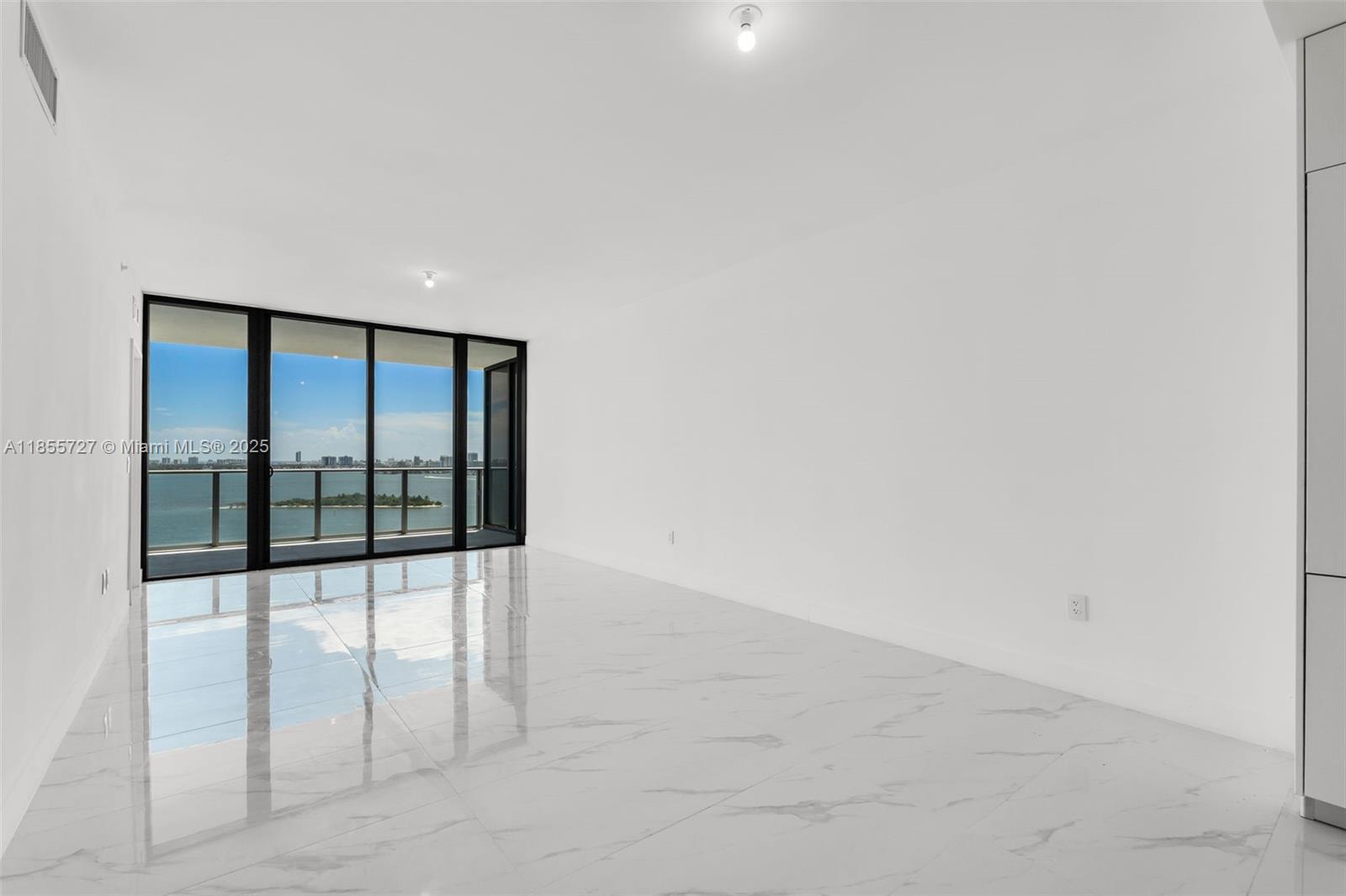 Aria Reserve South Tower - Residential