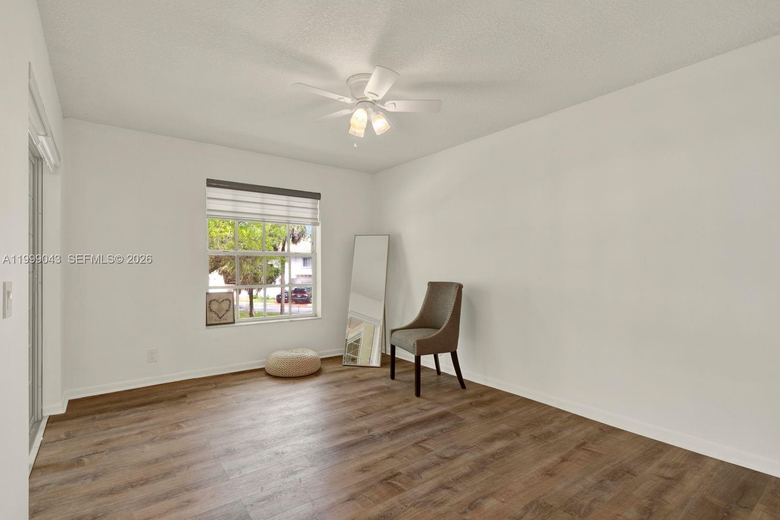 MAHOGANY KEY CONDO #3 - Residential