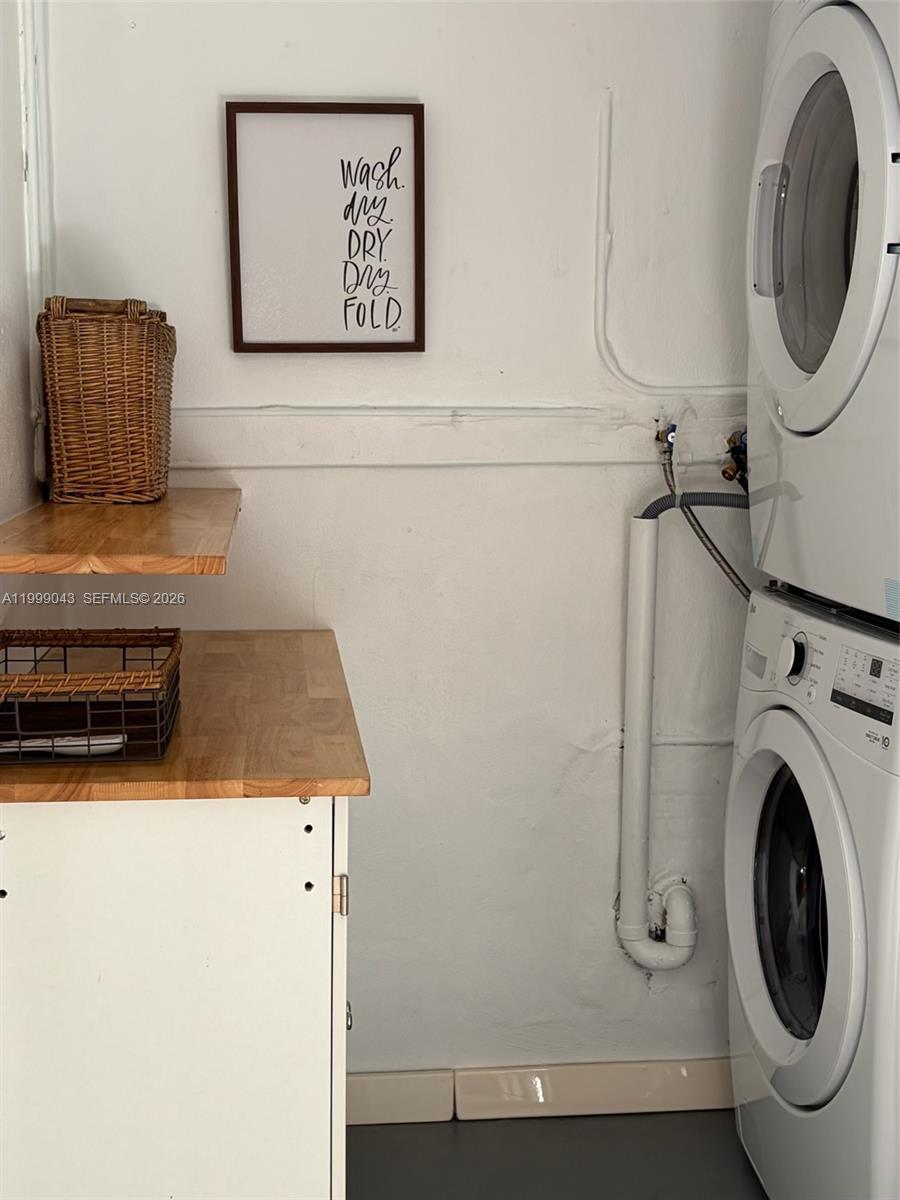 MAHOGANY KEY CONDO #3 - Residential