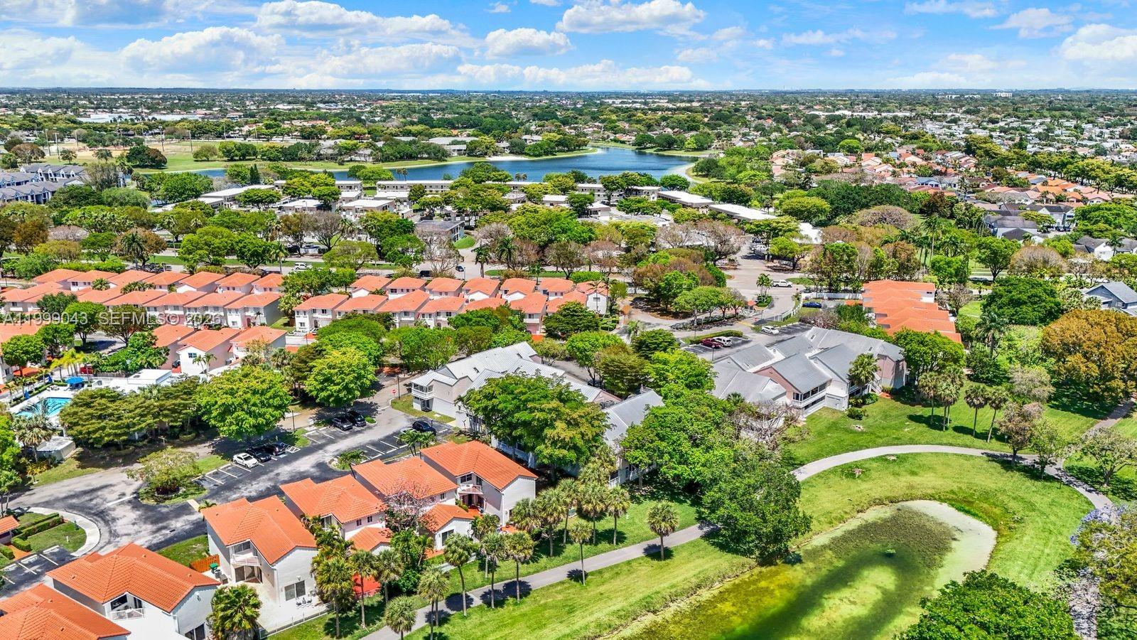 MAHOGANY KEY CONDO #3 - Residential