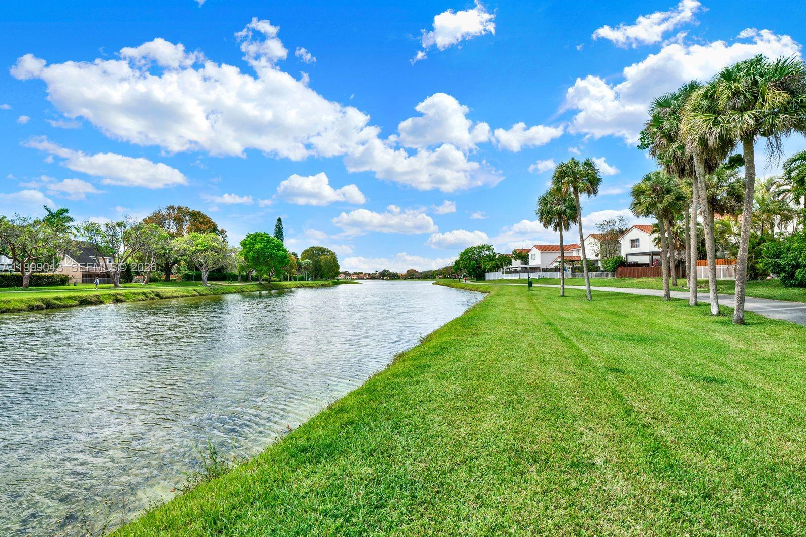 MAHOGANY KEY CONDO #3 - Residential