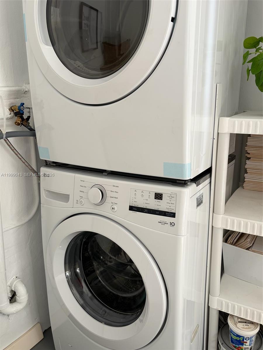 MAHOGANY KEY CONDO #3 - Residential