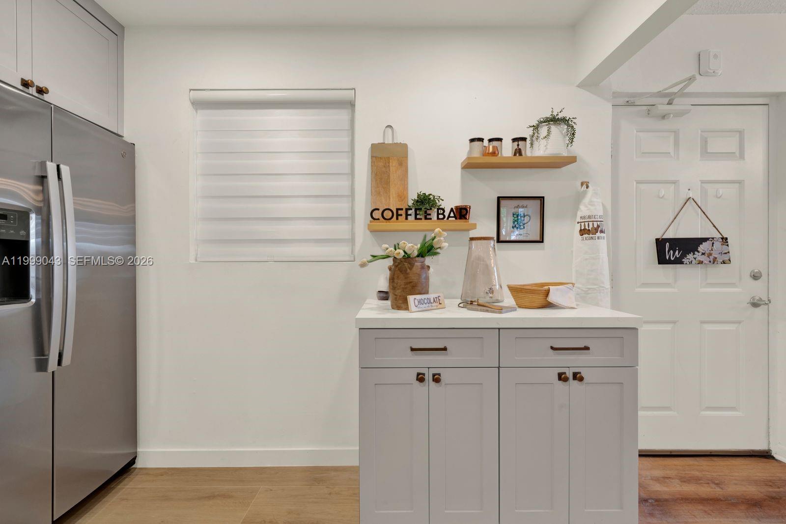 MAHOGANY KEY CONDO #3 - Residential