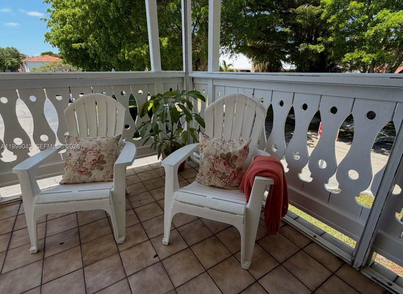 MAHOGANY KEY CONDO #3 - Residential