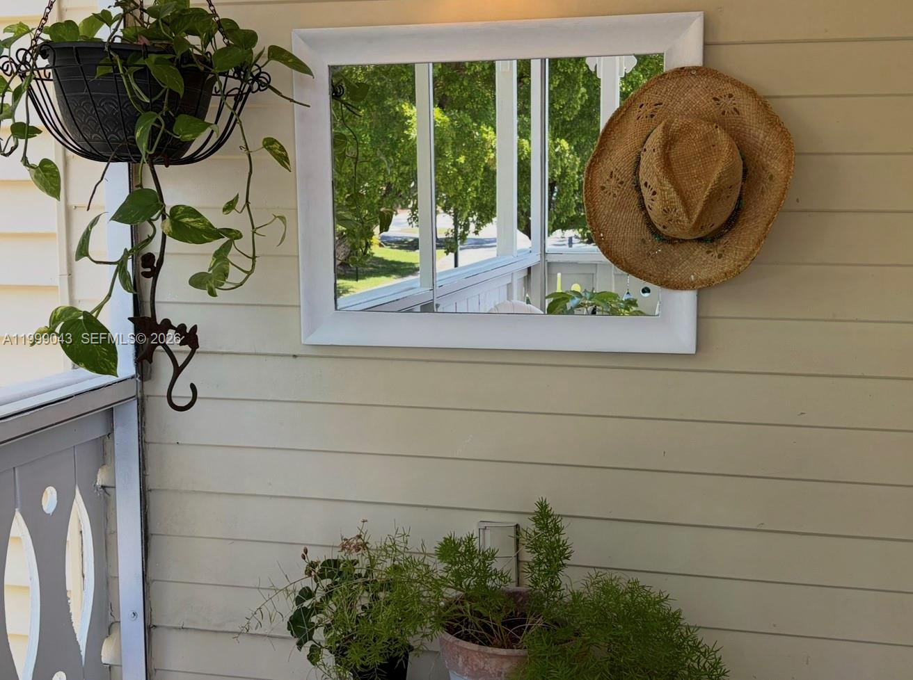 MAHOGANY KEY CONDO #3 - Residential