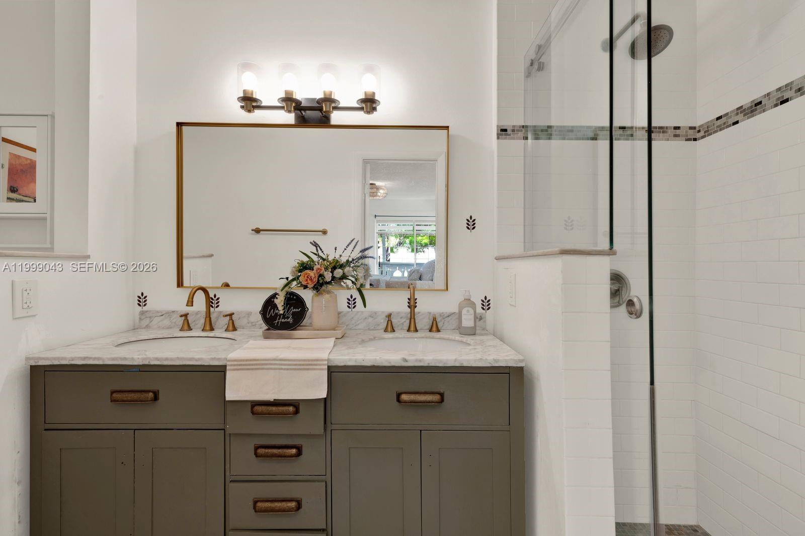 MAHOGANY KEY CONDO #3 - Residential