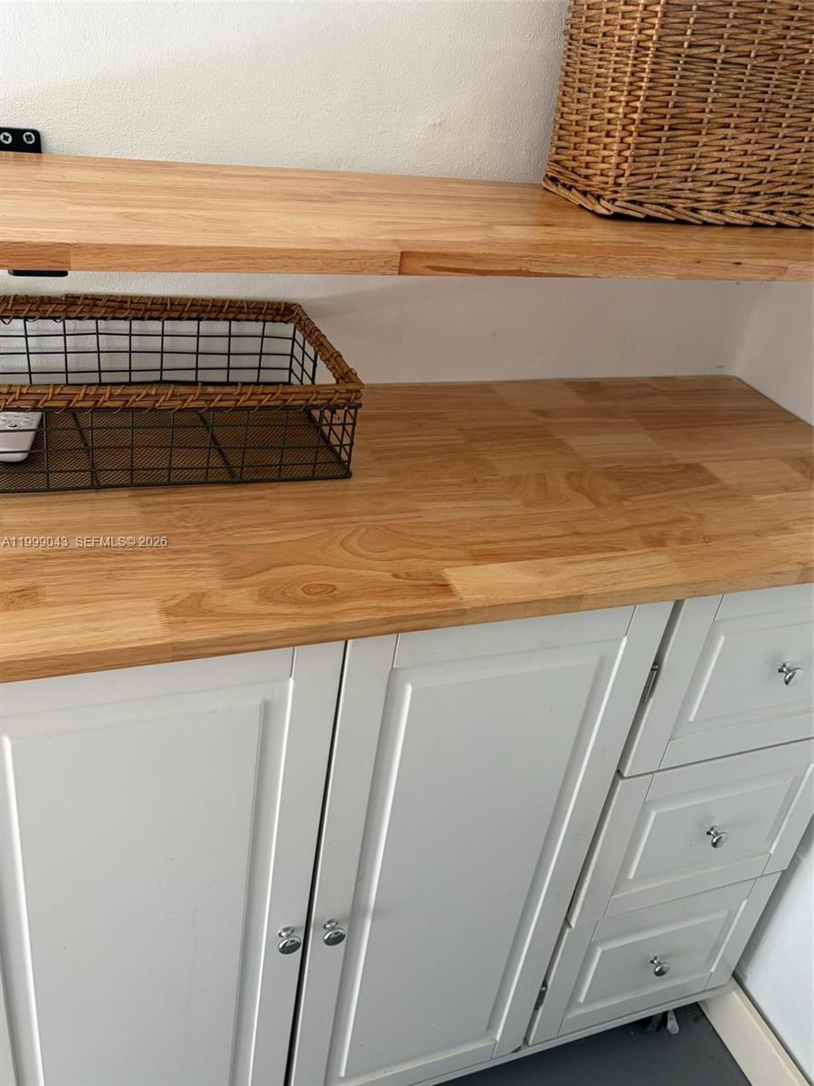 MAHOGANY KEY CONDO #3 - Residential