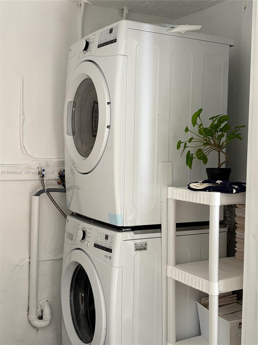 MAHOGANY KEY CONDO #3 - Residential